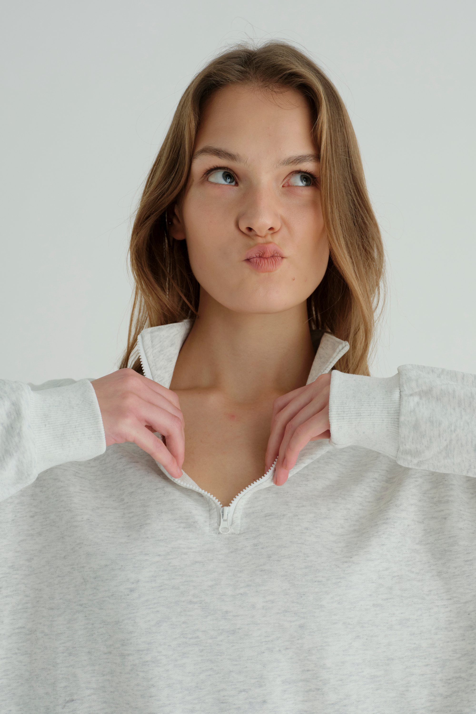 Everyday | Zip Crop Sweatshirt